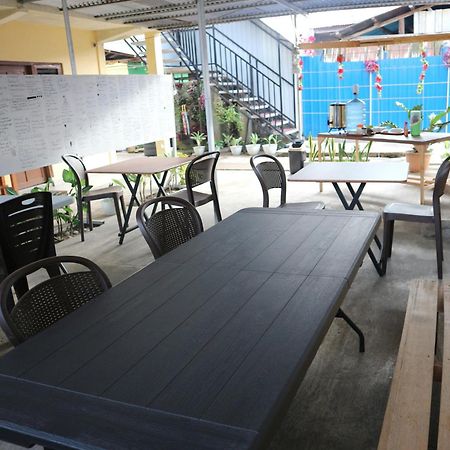 Tange Guest House Ruteng Ngoại thất bức ảnh