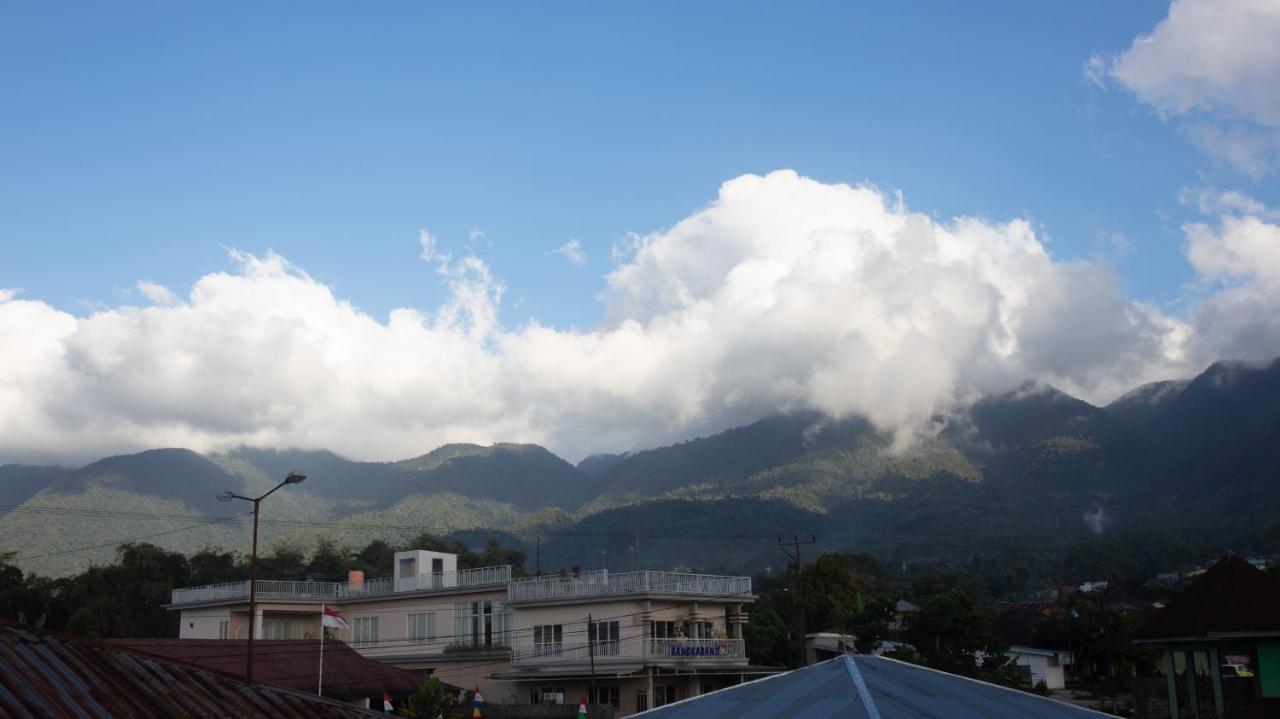 Tange Guest House Ruteng Ngoại thất bức ảnh