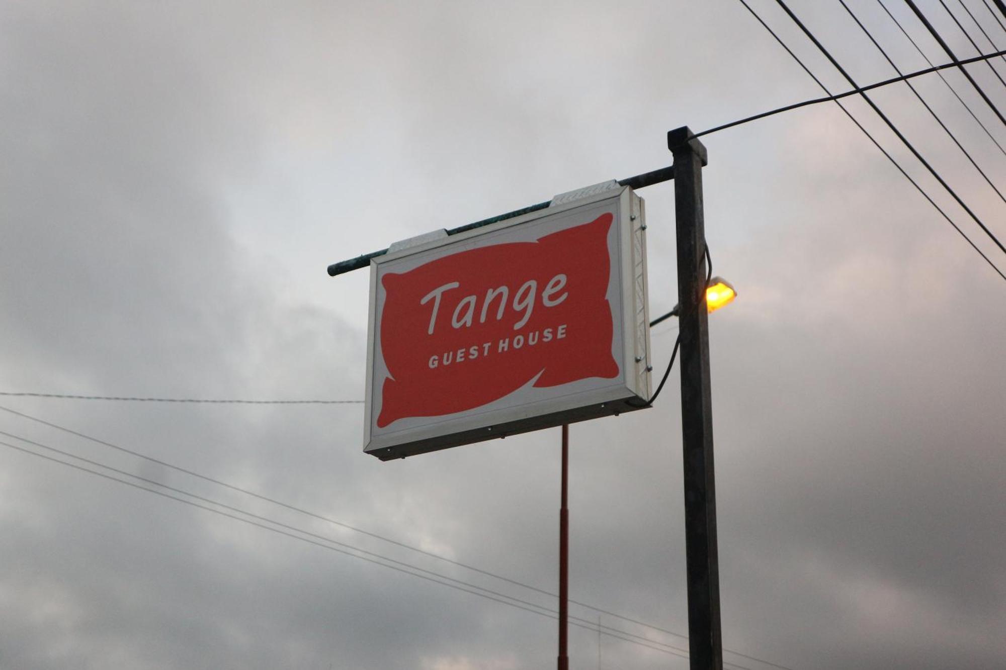Tange Guest House Ruteng Ngoại thất bức ảnh